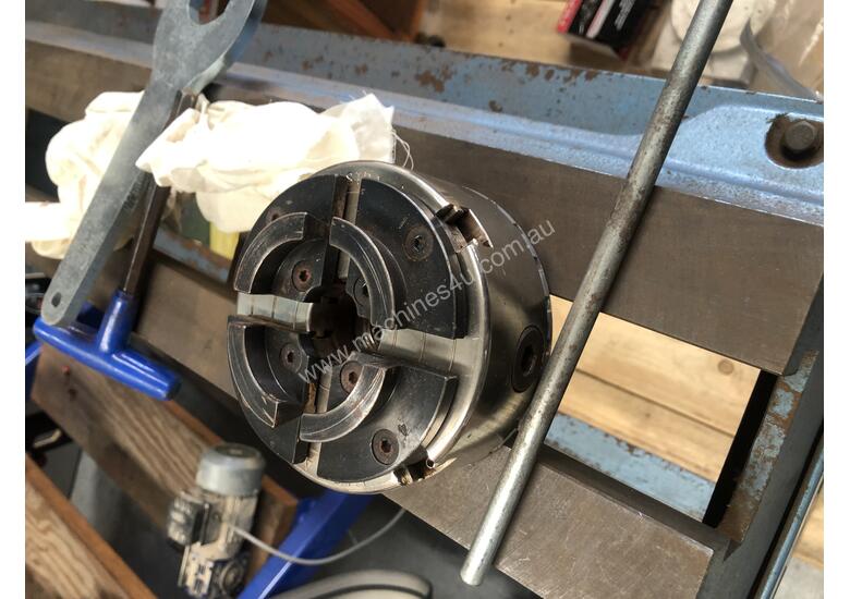 caption Vicmarc Woodworking Lathe