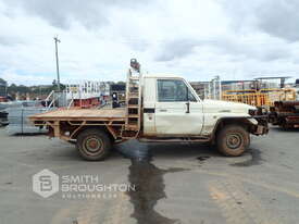 2000 TOYOTA LANDCRUISER HZJ79R 4X4 TRAY TOP UTE - picture0' - Click to enlarge