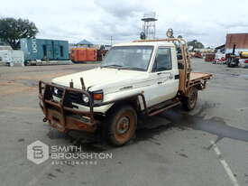 2000 TOYOTA LANDCRUISER HZJ79R 4X4 TRAY TOP UTE - picture2' - Click to enlarge