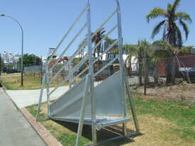Cattle Ramp Adjustable - picture2' - Click to enlarge