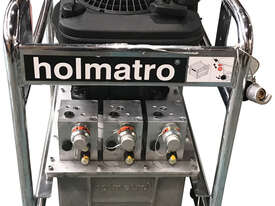 Holmantro Rescue Hydraulics Spreader, Petrol Powered Pump and Single Hose Reel - Used Items - picture0' - Click to enlarge
