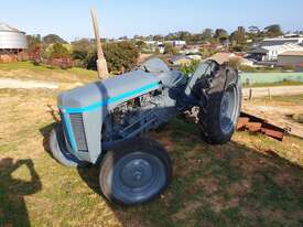 MASSEY FERGUSON TEA20 TRACTOR - picture0' - Click to enlarge