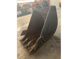 USED GP BUCKET - picture0' - Click to enlarge