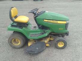 John Deere X300 - picture0' - Click to enlarge