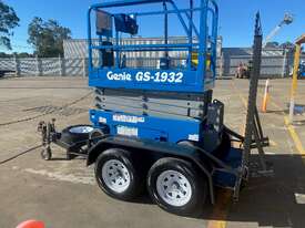Genie GS1932 Scissor Lift and Trailer - picture0' - Click to enlarge