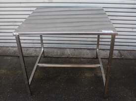 Stainless Steel Table. - picture1' - Click to enlarge