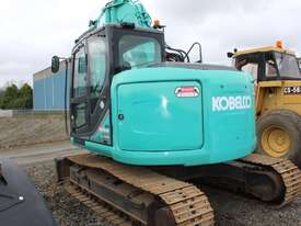 Kobelco SK135SR-3 Excavator with Offset Boom - picture1' - Click to enlarge