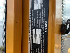 VOLVO L180E Wheel Loader - picture1' - Click to enlarge