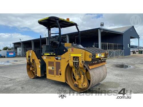 Caterpillar CB44B