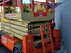 JLG ALL TERRAIN ELECTRIC POWER SCISSOR LIFT  - picture0' - Click to enlarge