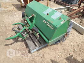 JOHN DEERE HEAVY DUTY BROOM - picture1' - Click to enlarge