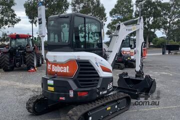 Bobcat   E35R Cabin Excavator