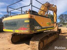 2010 Hyundai Robex 300LC - picture2' - Click to enlarge