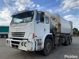 2011 Iveco Acco 2350 - picture0' - Click to enlarge