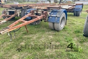 2005 HEAVY HAUL trailers 20ft skel dog trailer