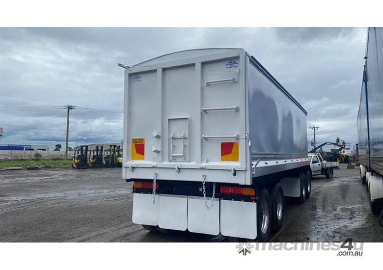 Buy Used PBW Engineering QUAD DOG Trailers in , Listed on Machines4u