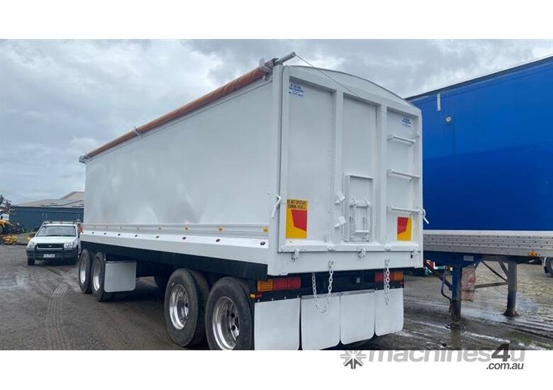 Buy Used PBW Engineering QUAD DOG Trailers in , Listed on Machines4u