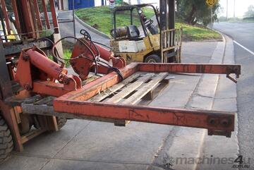 RC100 reel / drum carrier for Ditch Witch R100 RC100 reel / drum carrier for Ditch Witch R100