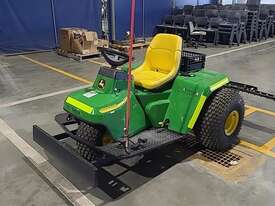 John Deere 1200a - picture1' - Click to enlarge