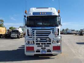 Freightliner Argosy - picture0' - Click to enlarge