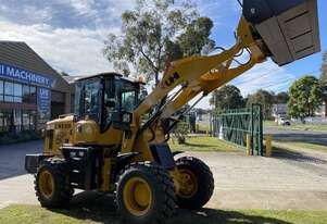 100hp Cummins Engine UWL220 2.2T Loading Capacity Wheel Loader