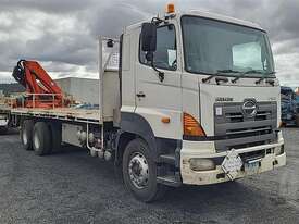 Hino 700 - picture0' - Click to enlarge