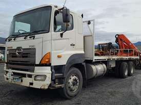 Hino 700 - picture2' - Click to enlarge