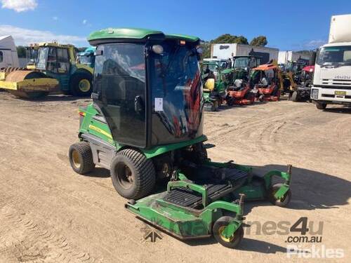 2016 John Deere 1585 Terrain Cut