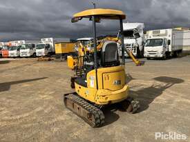 Komatsu PC18MR-3 - picture2' - Click to enlarge