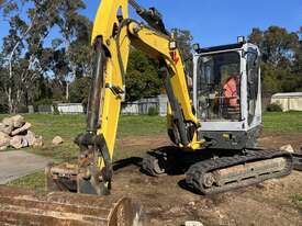 Excavator 6.1 tonner - picture0' - Click to enlarge