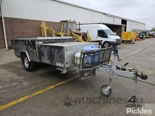 2014 GIC Pty Ltd Hard FL Dominator Single Axle Off Road Camper Trailer