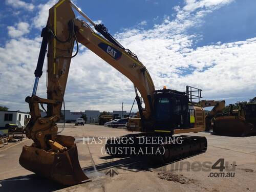 caption CAT 330FL Track Excavators