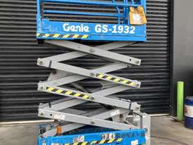 Genie GS 1932 Scissor Lift - picture2' - Click to enlarge