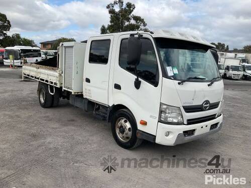 2013 Hino 300 series Crew Cab Tipper