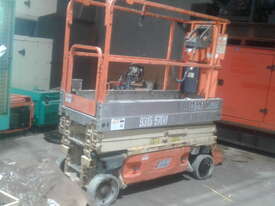 19' Scissor lift electric , 2wd , charger , good batteries , 2013 model , 362 hours - picture0' - Click to enlarge