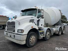 2014 Mack Metro Liner CSMR Concrete Agitator - picture1' - Click to enlarge