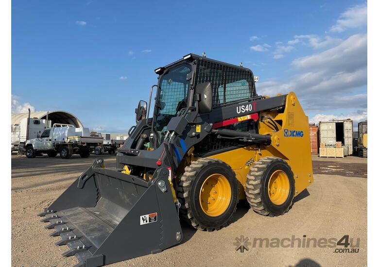 caption UHI 49HP US40T Skid Loader, 795KG Loading Capacity, 4in1 Bucket