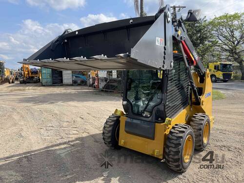 caption UHI 49HP US40T Skid Loader, 795KG Loading Capacity, 4in1 Bucket