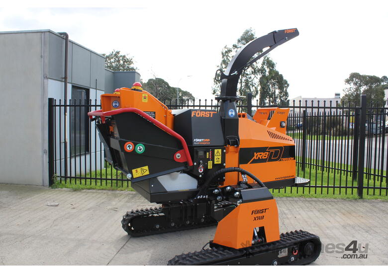 caption Forst XR8D - 8-inch Tracked Wood Chipper