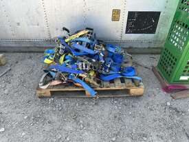 1 x Pallet of Ratchet Straps - picture0' - Click to enlarge