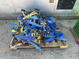 1 x Pallet of Ratchet Straps - picture0' - Click to enlarge