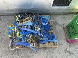 1 x Pallet of Ratchet Straps - picture1' - Click to enlarge