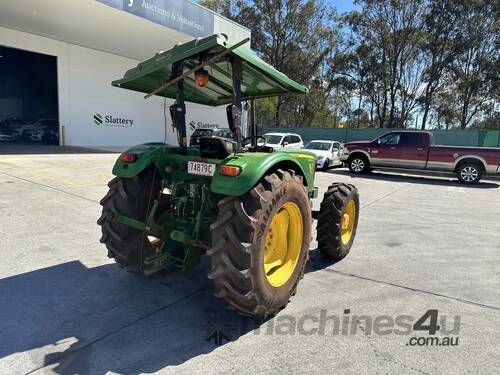 John Deere 5070 E