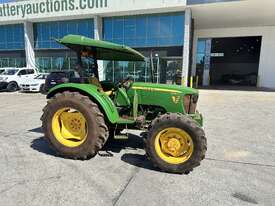 John Deere 5070 E - picture1' - Click to enlarge