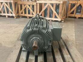 75 kw 100 hp 4-pole 1480 rpm 415 volt 250M frame IP66 AC Electric Motor Teco Type AEMBUOD40 D250MC - picture0' - Click to enlarge