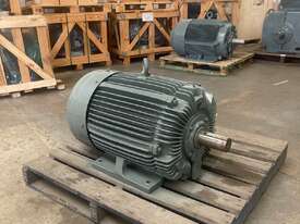 75 kw 100 hp 4-pole 1480 rpm 415 volt 250M frame IP66 AC Electric Motor Teco Type AEMBUOD40 D250MC - picture0' - Click to enlarge
