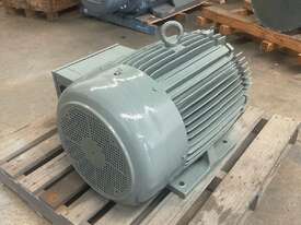 75 kw 100 hp 4-pole 1480 rpm 415 volt 250M frame IP66 AC Electric Motor Teco Type AEMBUOD40 D250MC - picture2' - Click to enlarge