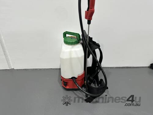 Milwaukee M18 Backpack Sprayer