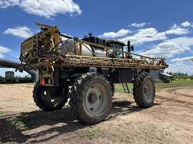 2017 ROGATOR RG1300B SELF-PROPELLED SPRAYER - picture2' - Click to enlarge