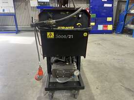 Pressure Washer, 3000 PSI  21 L/pr min - picture0' - Click to enlarge